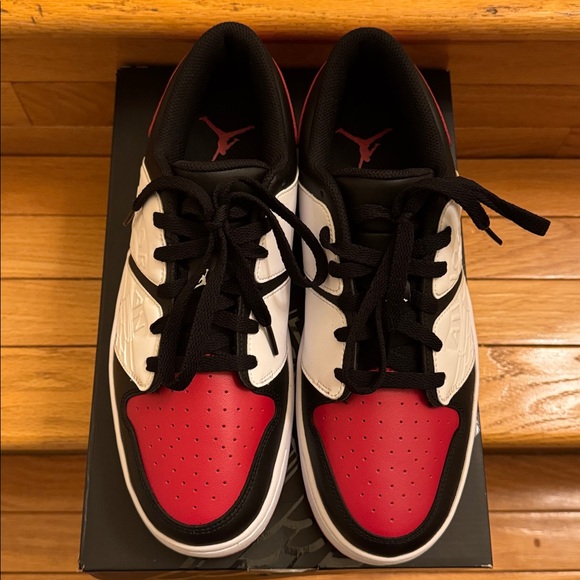 Nike Air Jordan 1 Nu Retro Low Men’s 10.5 Varsity Red/Black-White coloway - Picture 6 of 7